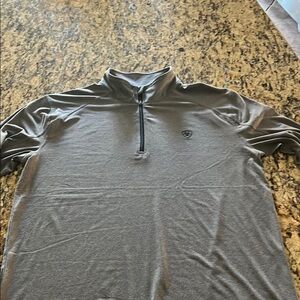 Gray Ariat Tek cold Series Quarter-Zip long sleeved men’s Pullover size:large